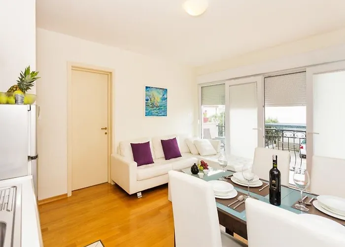 La E Bella * フヴァル