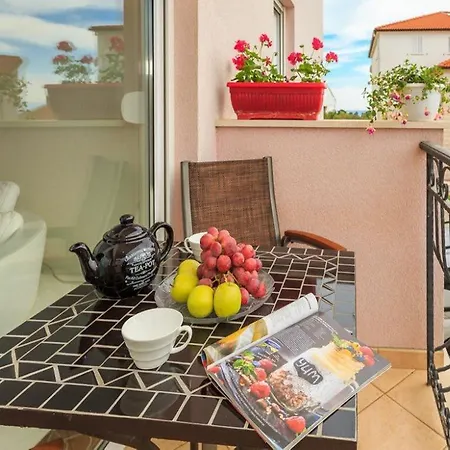 La E Bella Апартаменты *