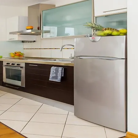 Апартаменты La E Bella