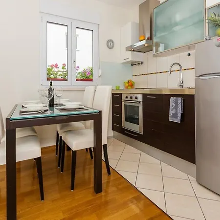 La E Bella Апартаменты Хвар