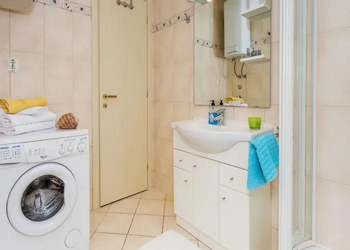 La E Bella * Hvar Town