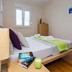Apartment La E Bella