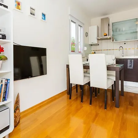 Apartmán La E Bella *