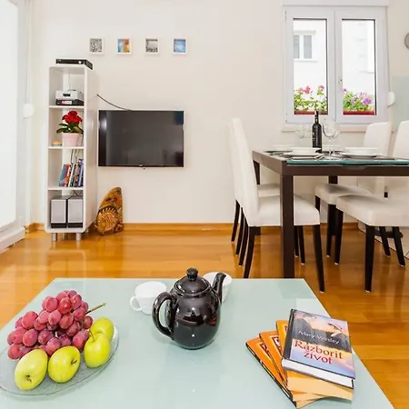 La E Bella Apartmán